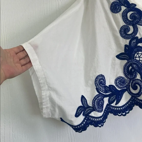 Zara - Blue Embroidered Floral White Button Down Batwing Blouse Size XS - Picture 4 of 12